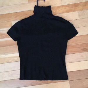Short sleeve turtleneck